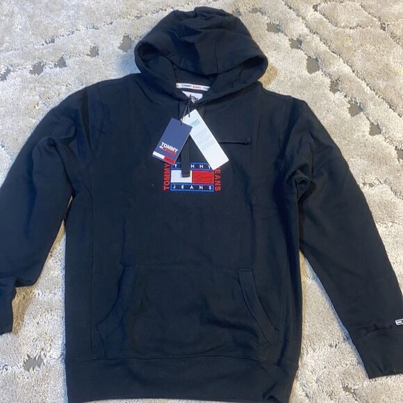 TOMMY JEANS - Timeless Tommy Hoodie - Picture 6 of 6